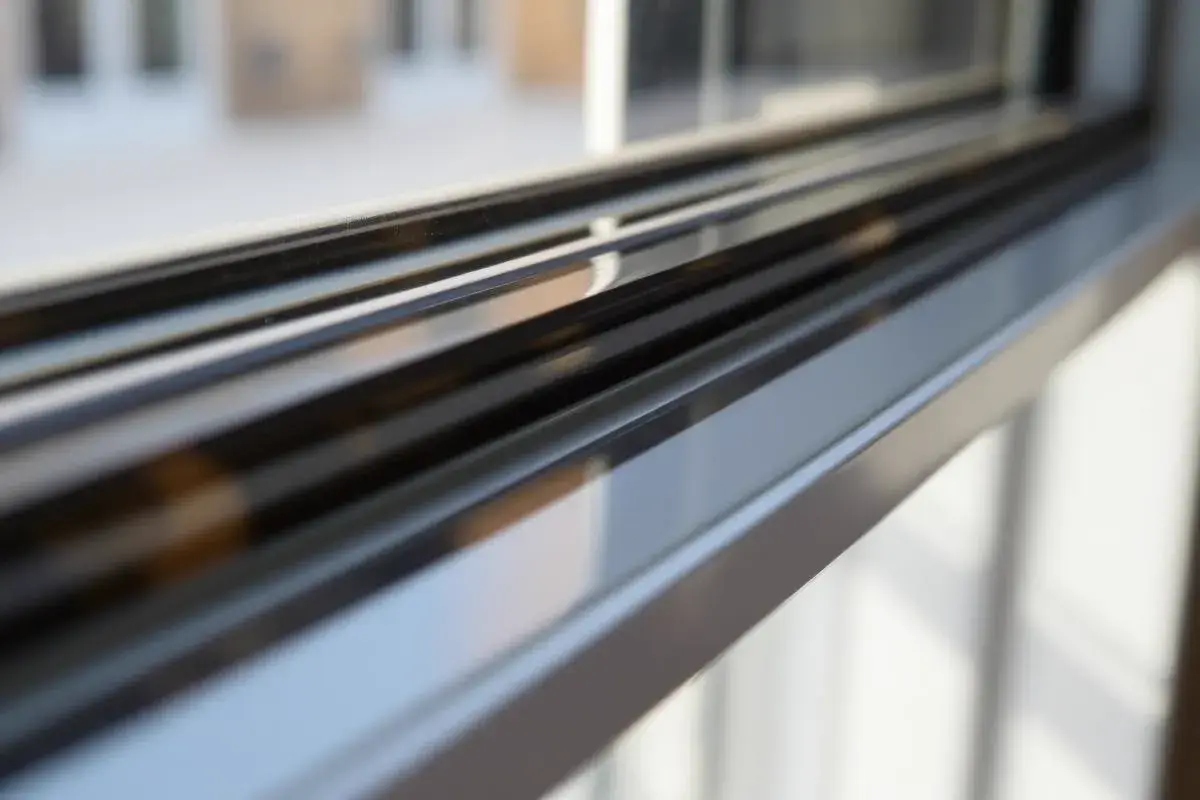 Optimal 200mm Air Gap for Maximum Soundproofing Optimal 200mm Air Gap for Maximum Soundproofing